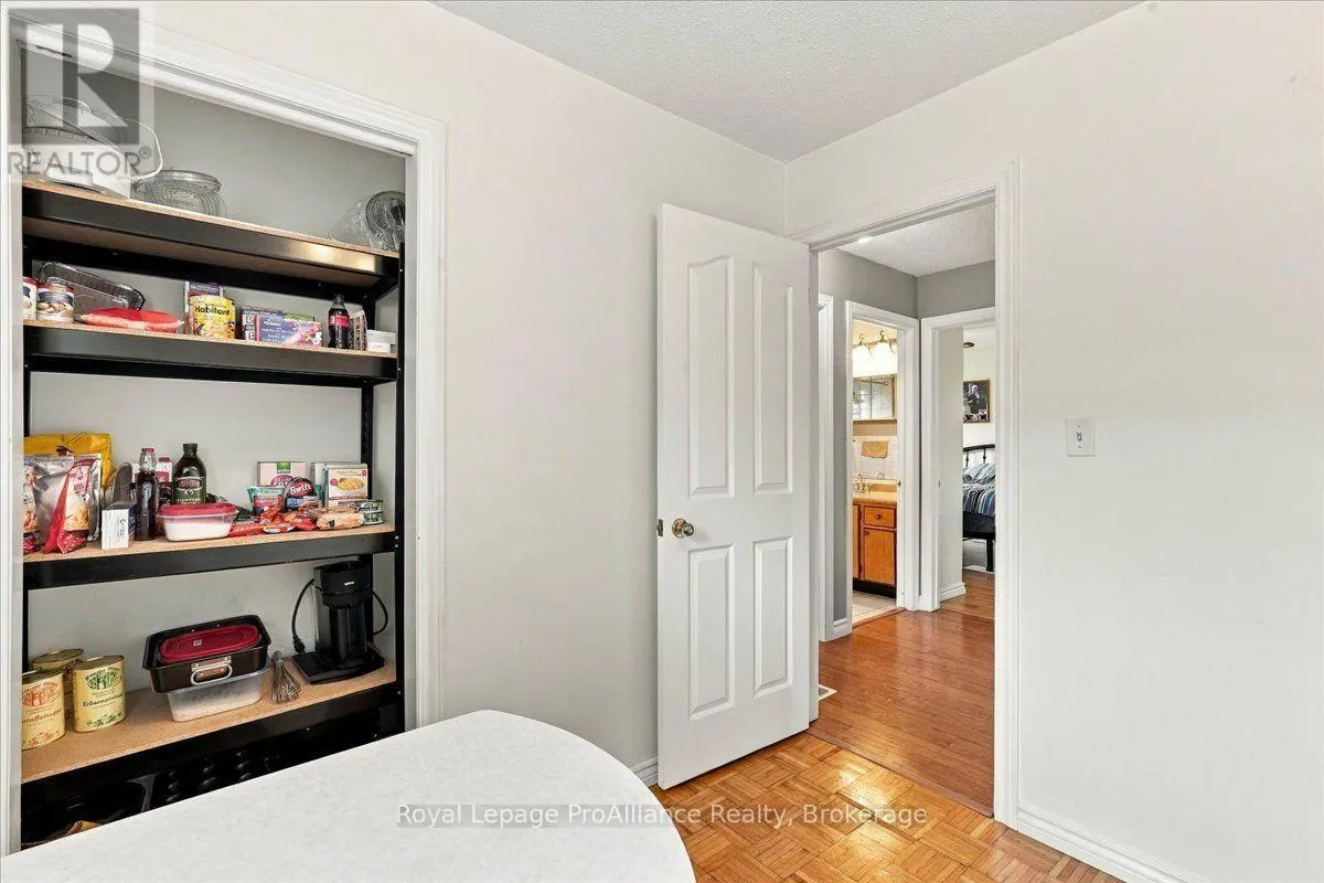 4 BOGART CRESCENT