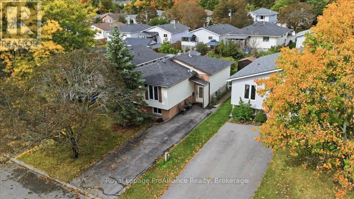 4 BOGART CRESCENT