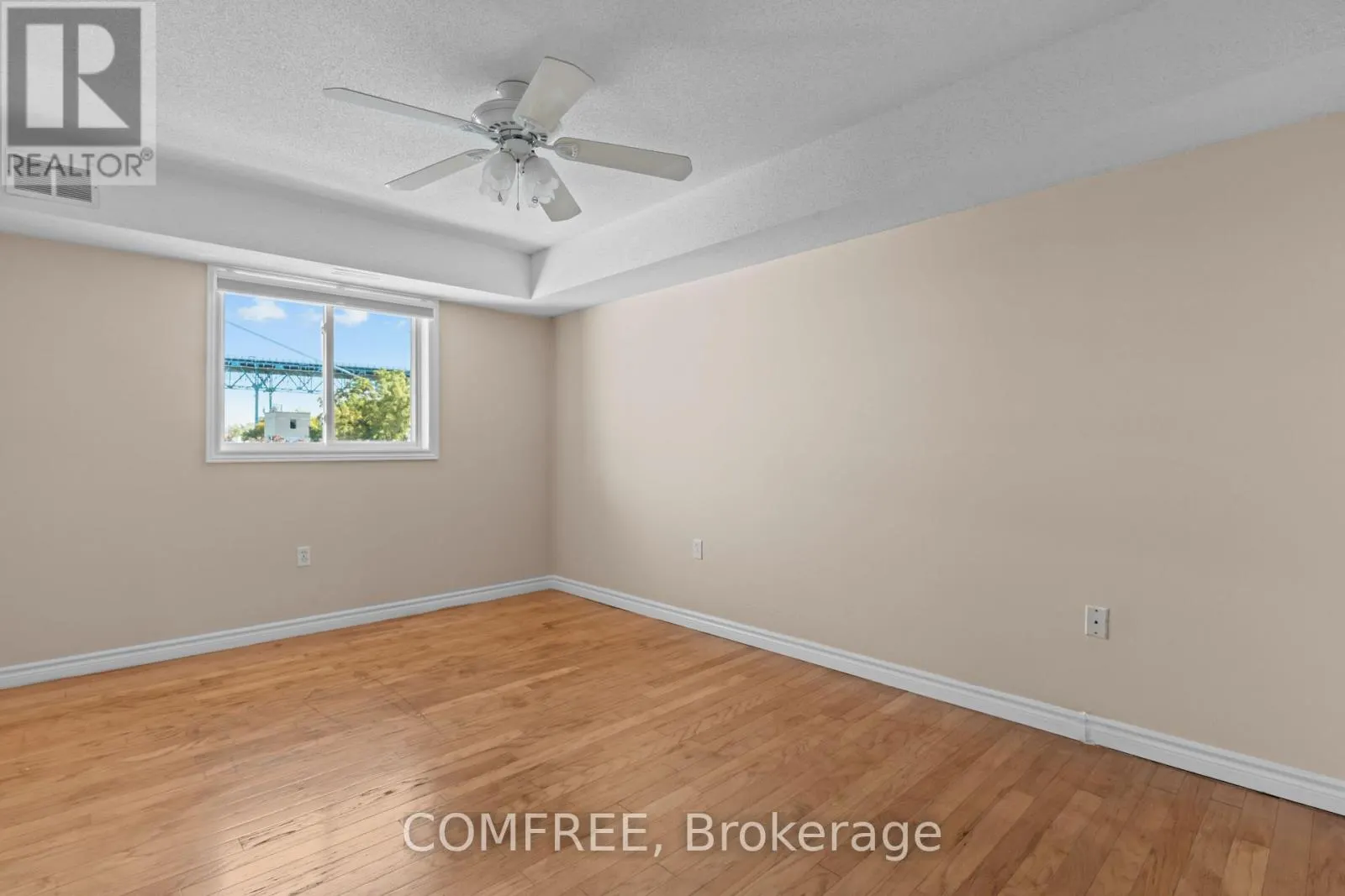 409 - 3000 SANDWICH STREET