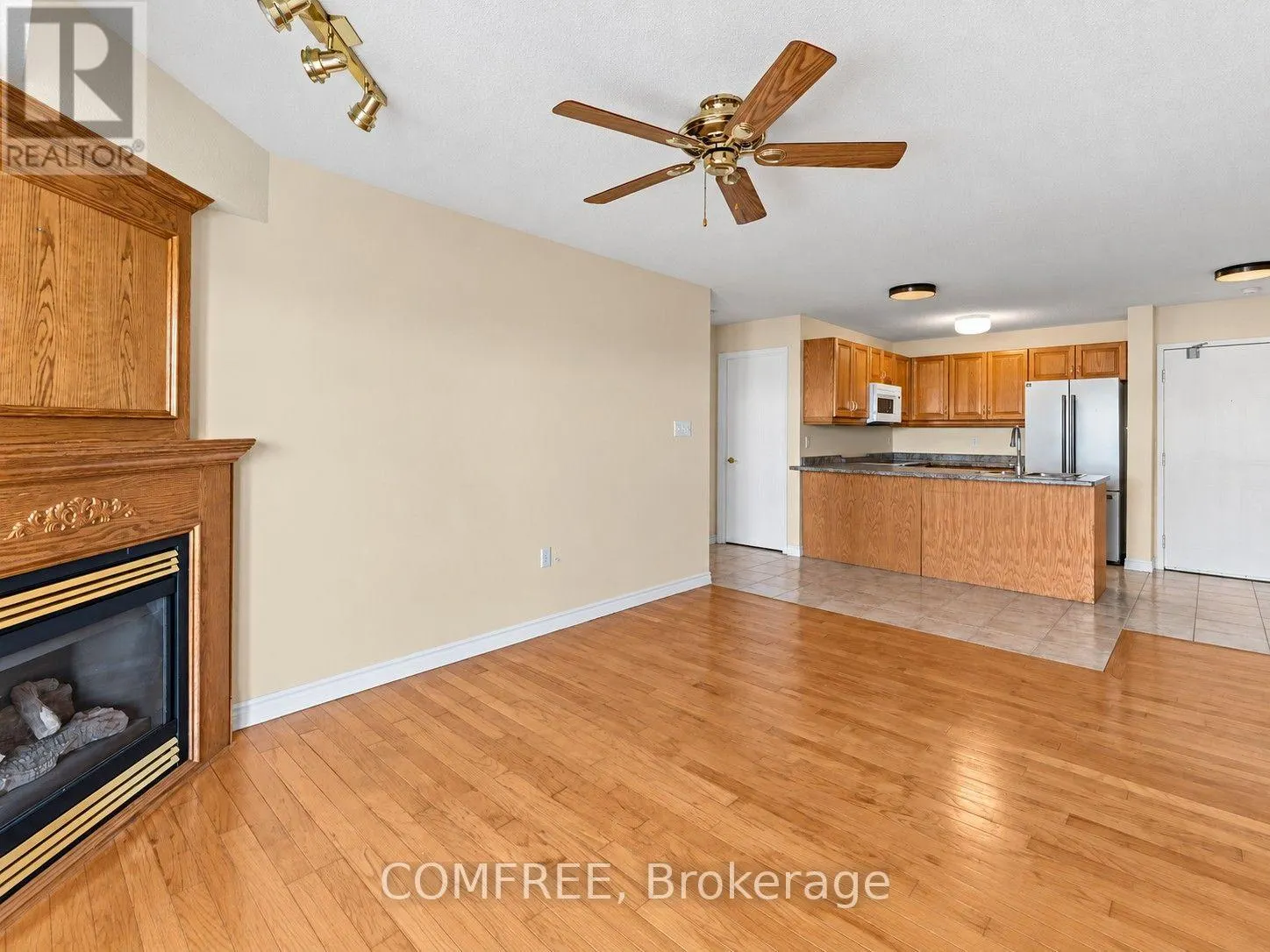 409 - 3000 SANDWICH STREET