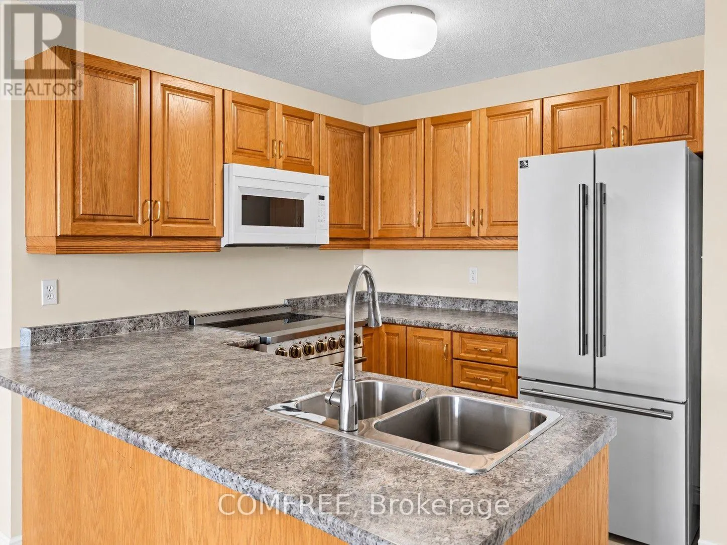 409 - 3000 SANDWICH STREET