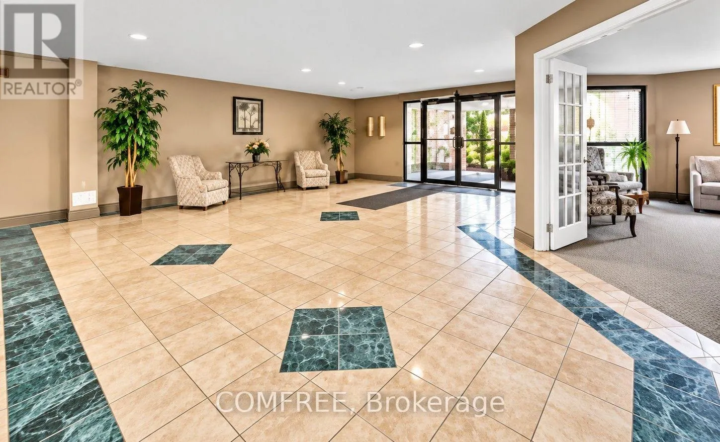 409 - 3000 SANDWICH STREET