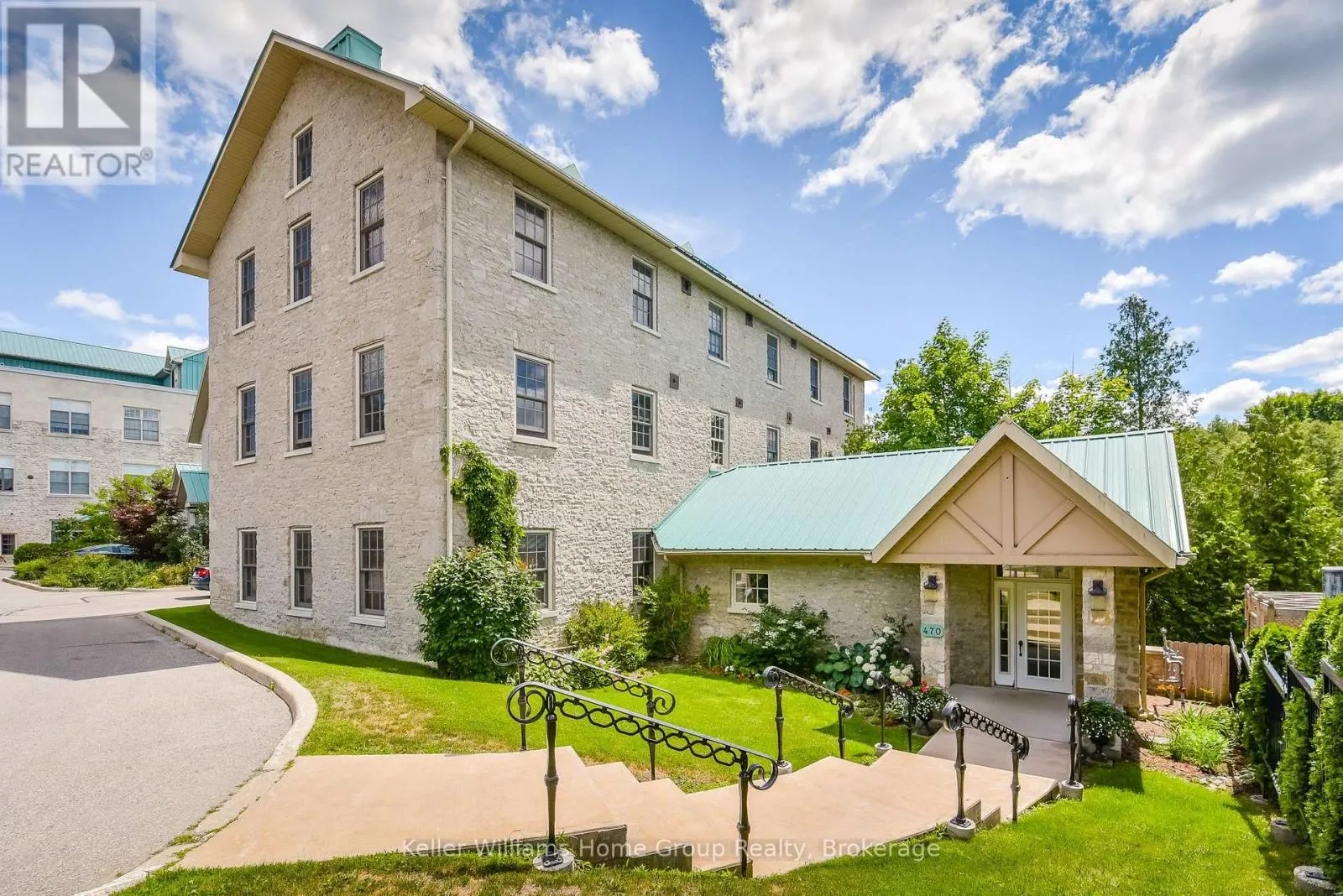102 - 470 ST ANDREW STREET E #102