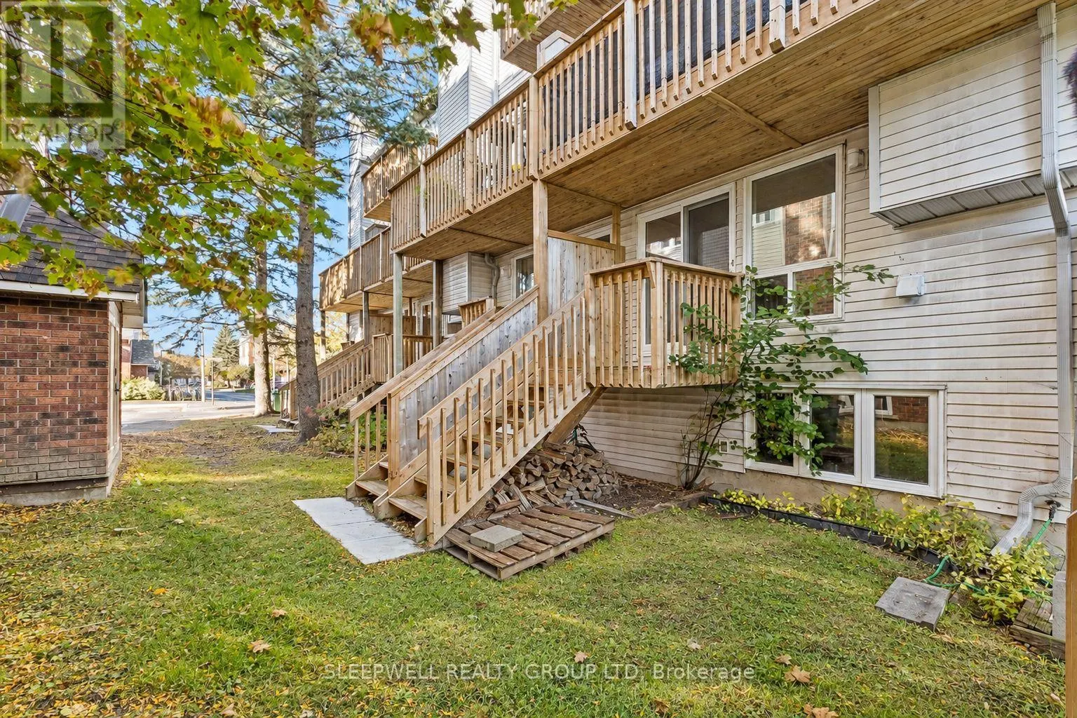 4 - 394 BRISTON PRIVATE