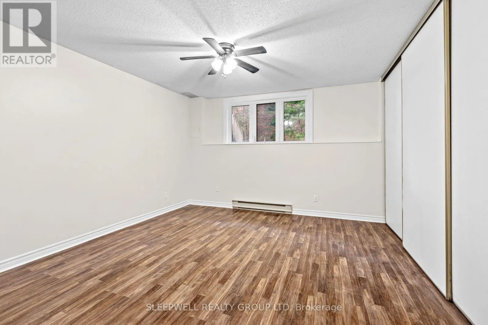 4 - 394 BRISTON PRIVATE