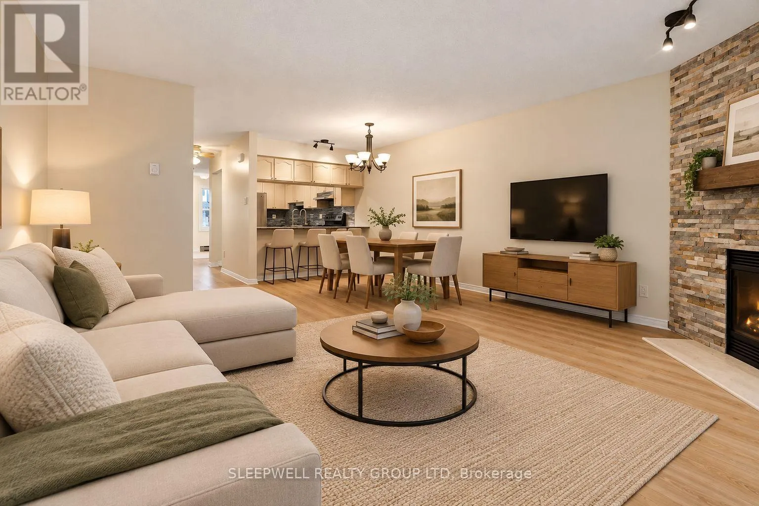 4 - 394 BRISTON PRIVATE