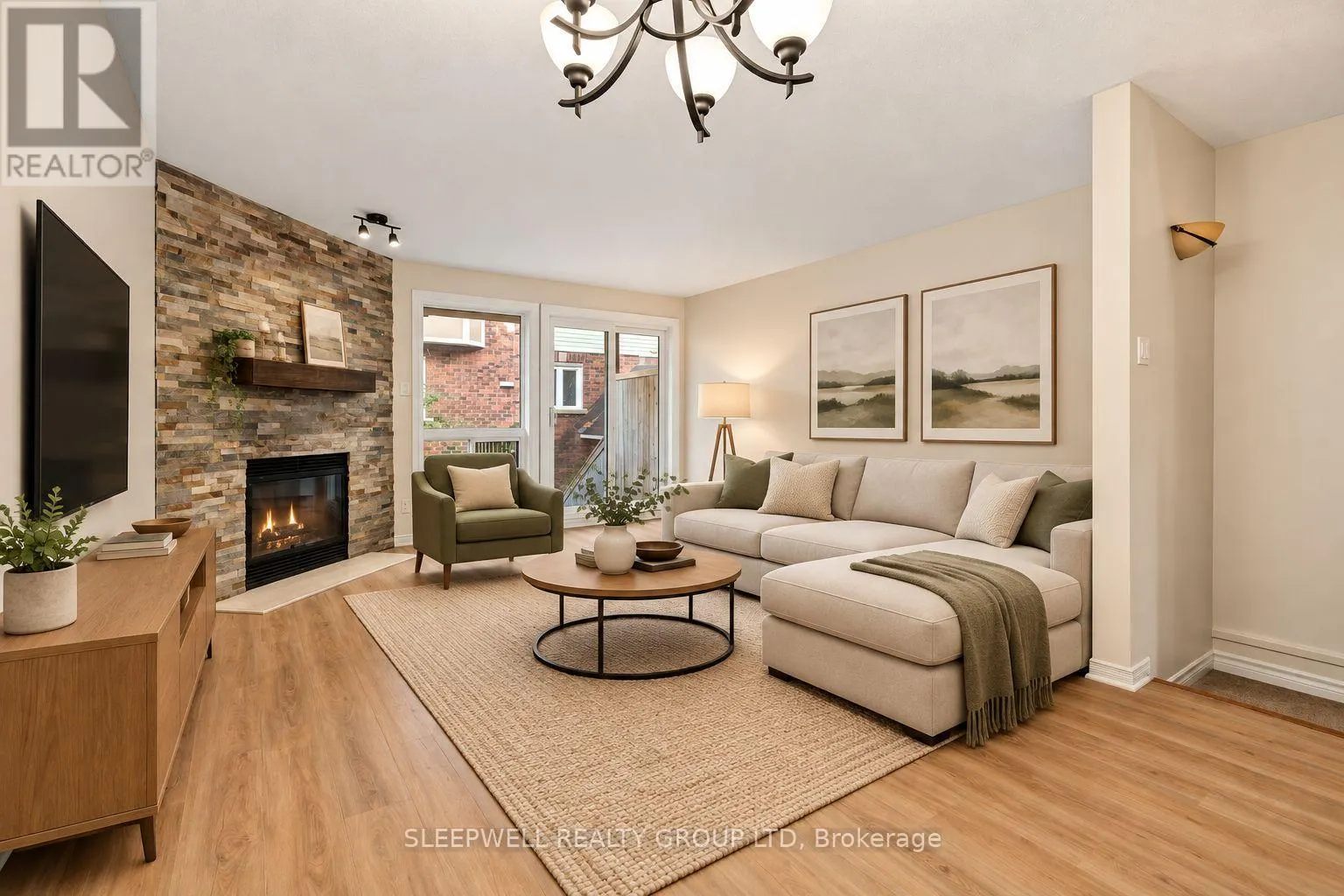 4 - 394 BRISTON PRIVATE