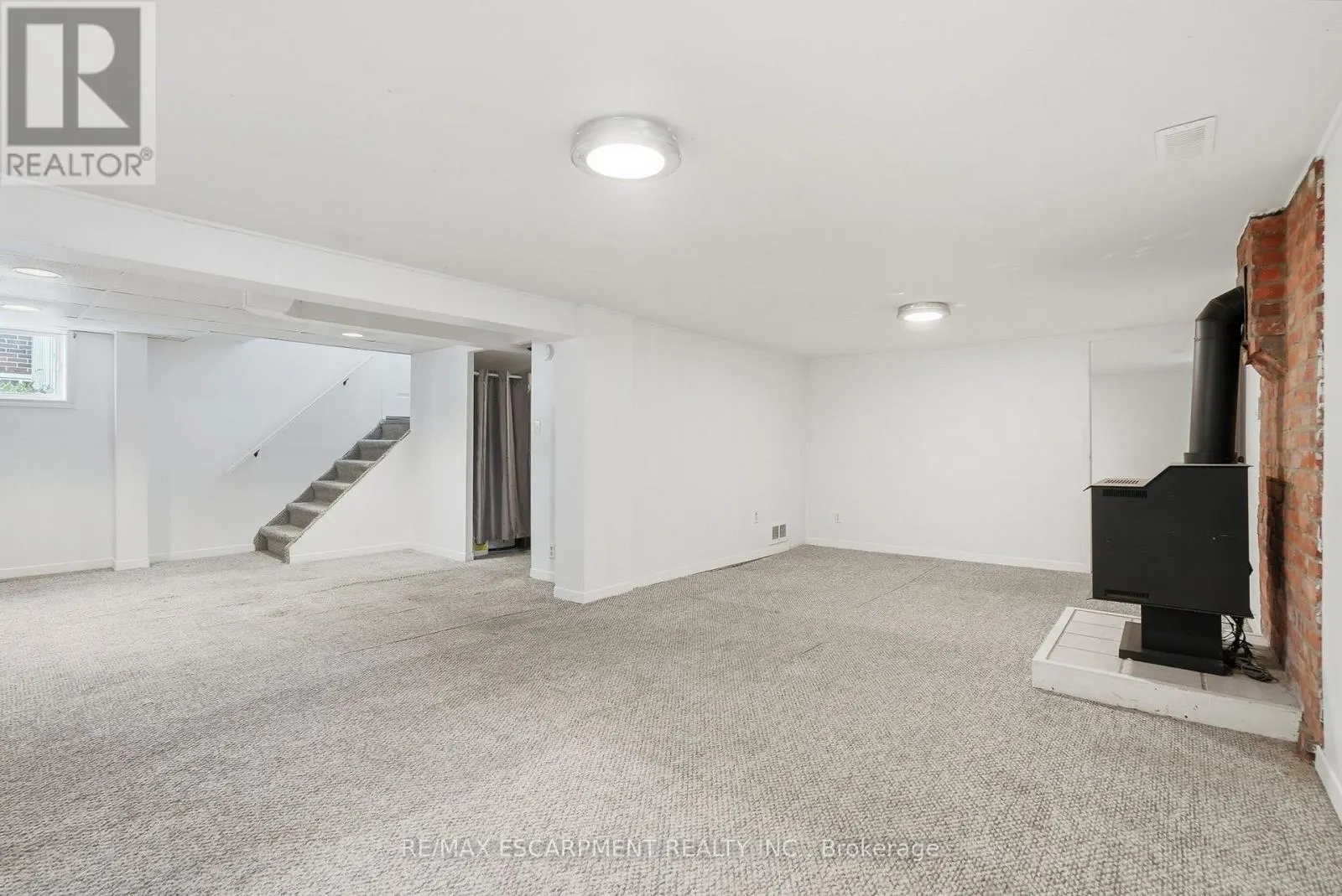 7 SHELDON STREET