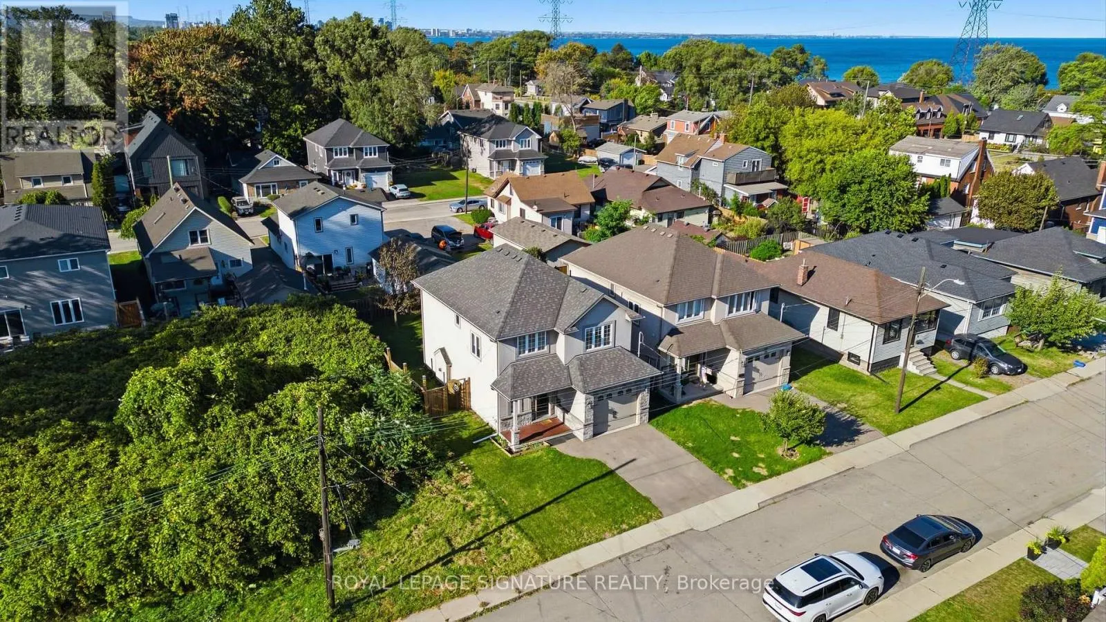 17 LAGOON AVENUE