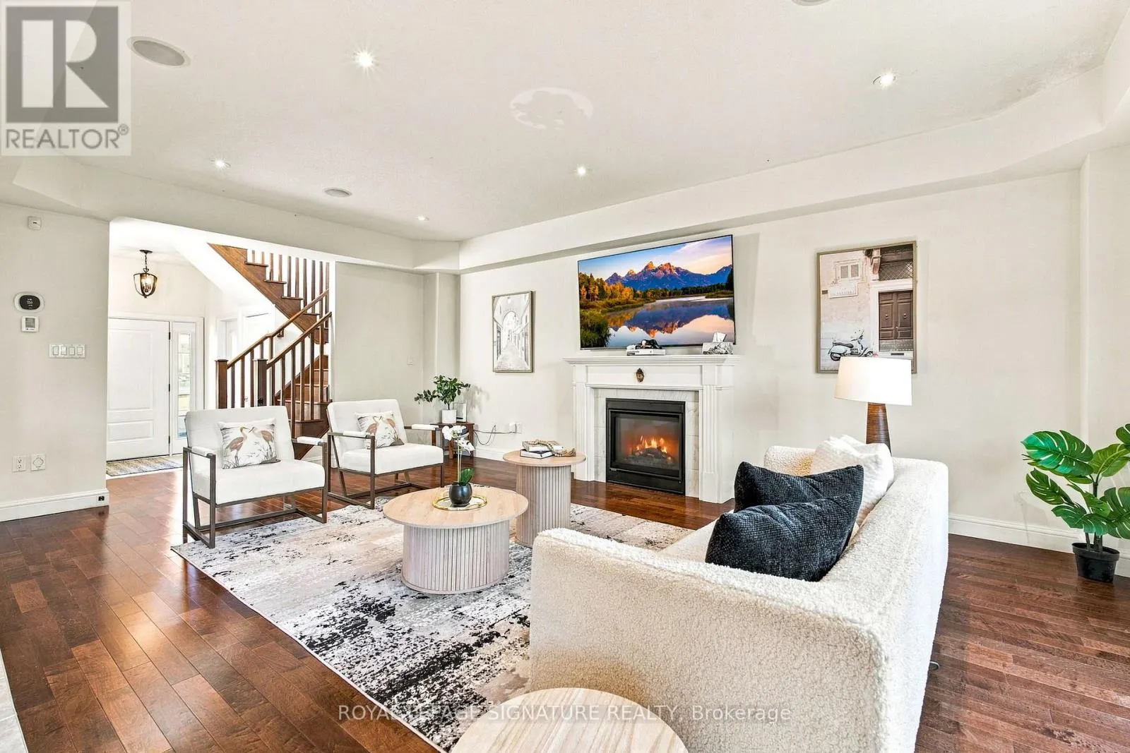 17 LAGOON AVENUE