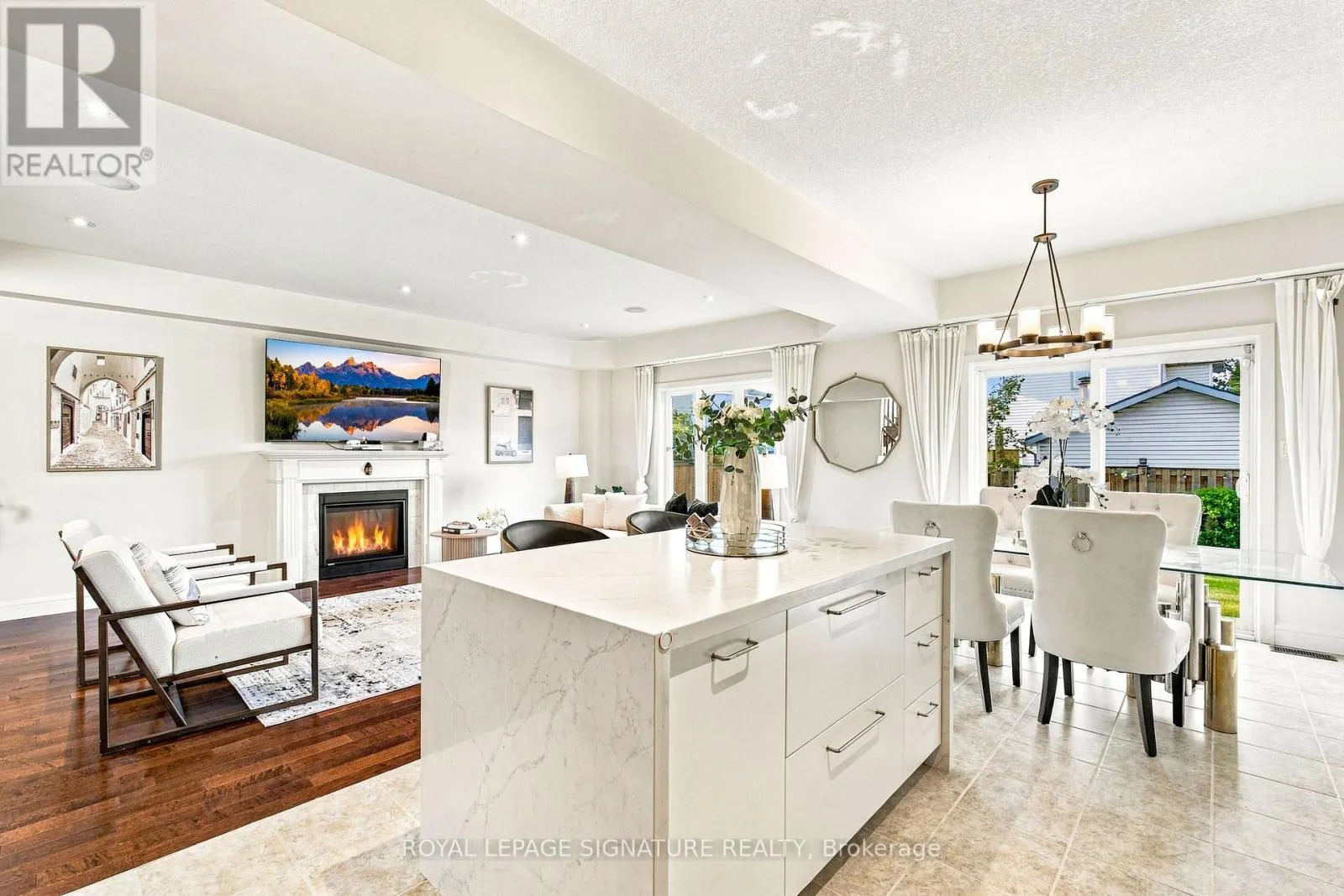 17 LAGOON AVENUE