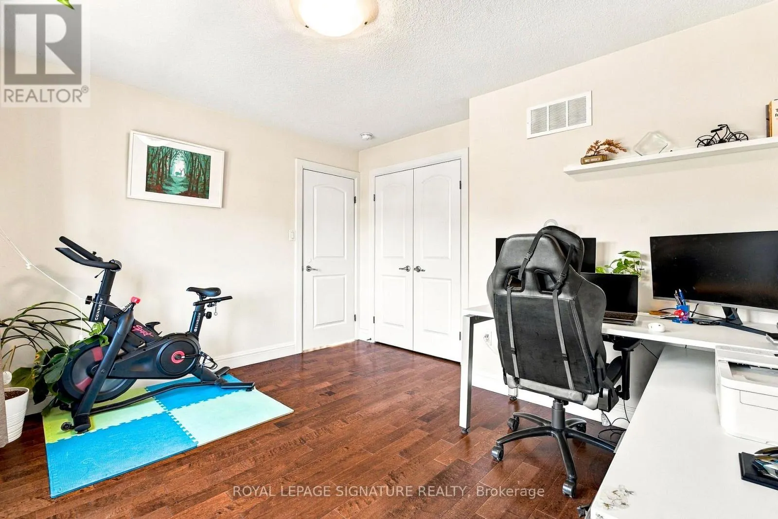 17 LAGOON AVENUE