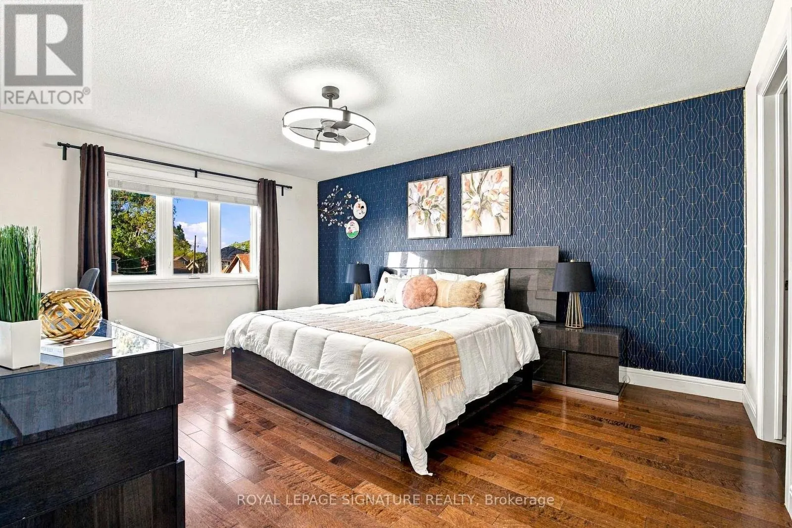17 LAGOON AVENUE