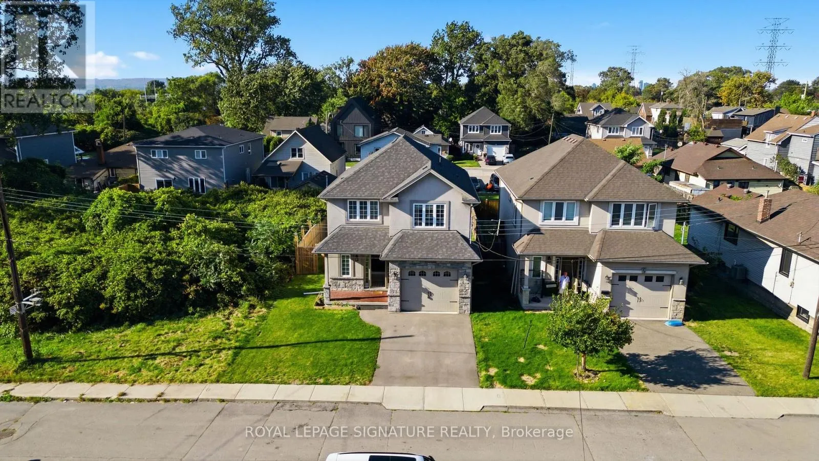 17 LAGOON AVENUE