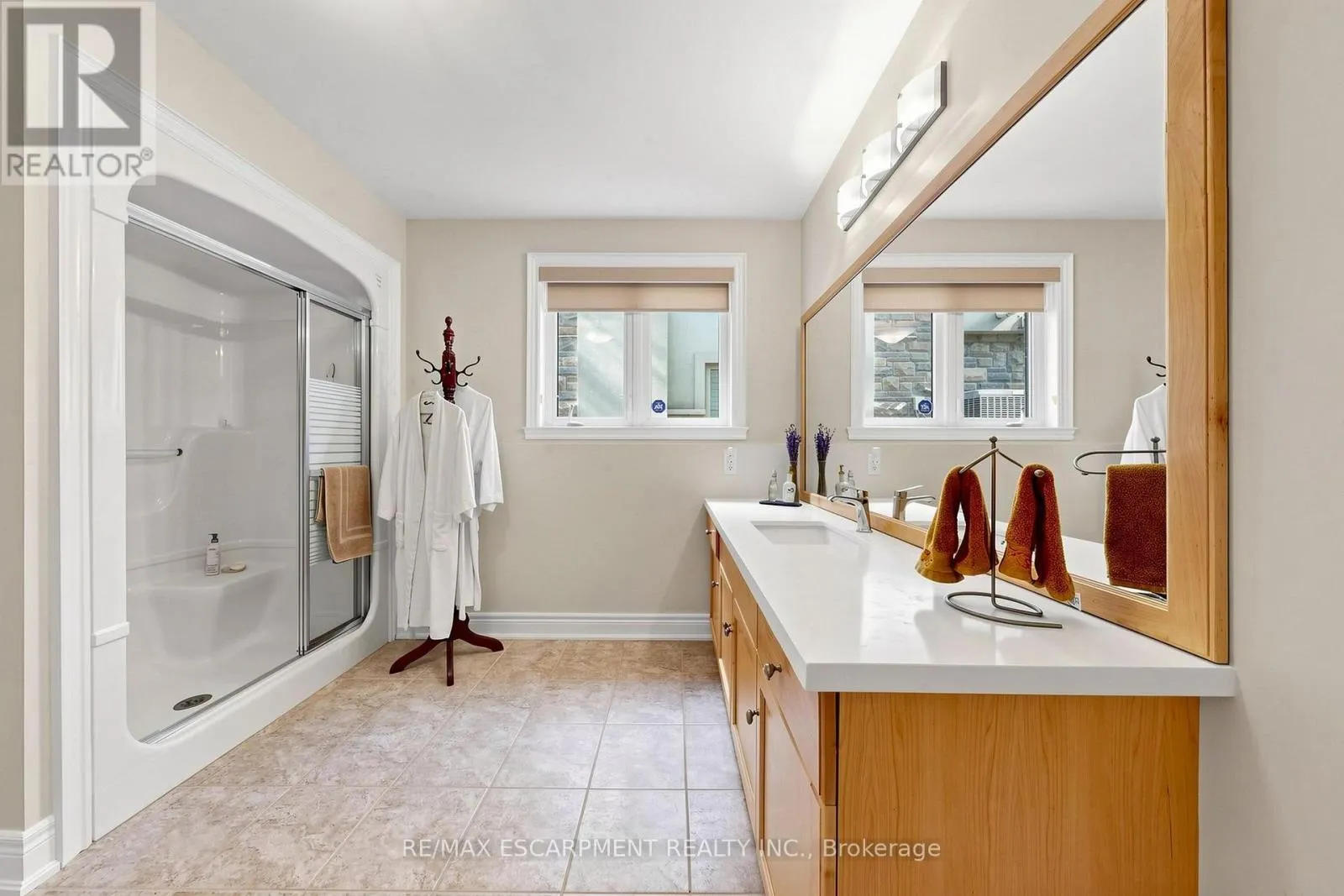 118 FOXRIDGE DRIVE