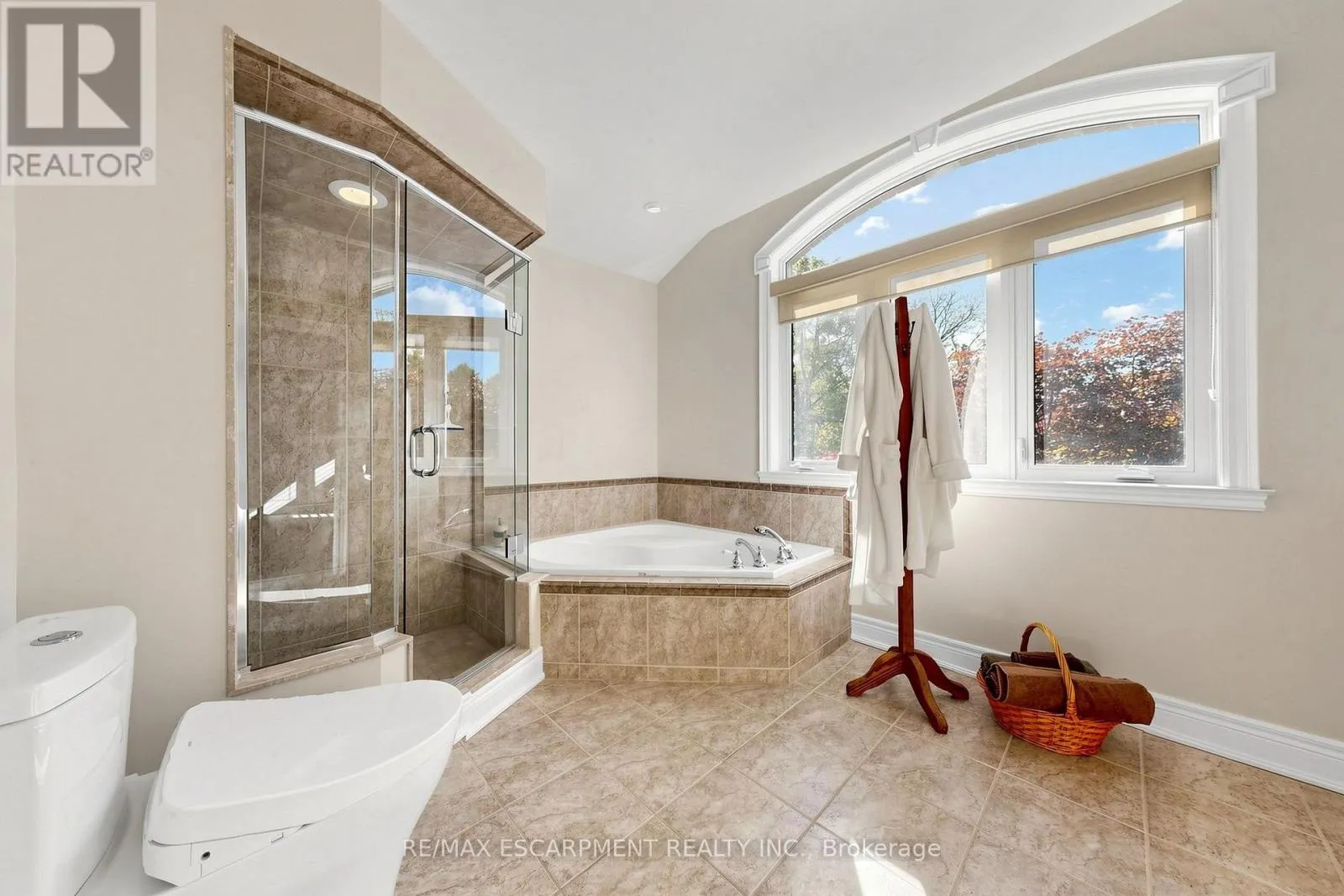 118 FOXRIDGE DRIVE