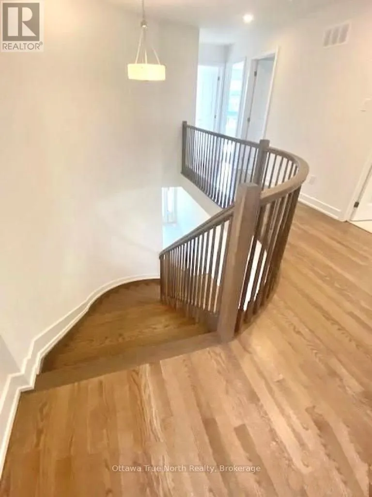 934 EMBANKMENT STREET