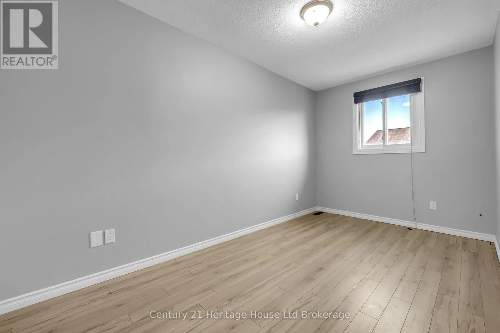 2 - 1135 NELLIS STREET #2
