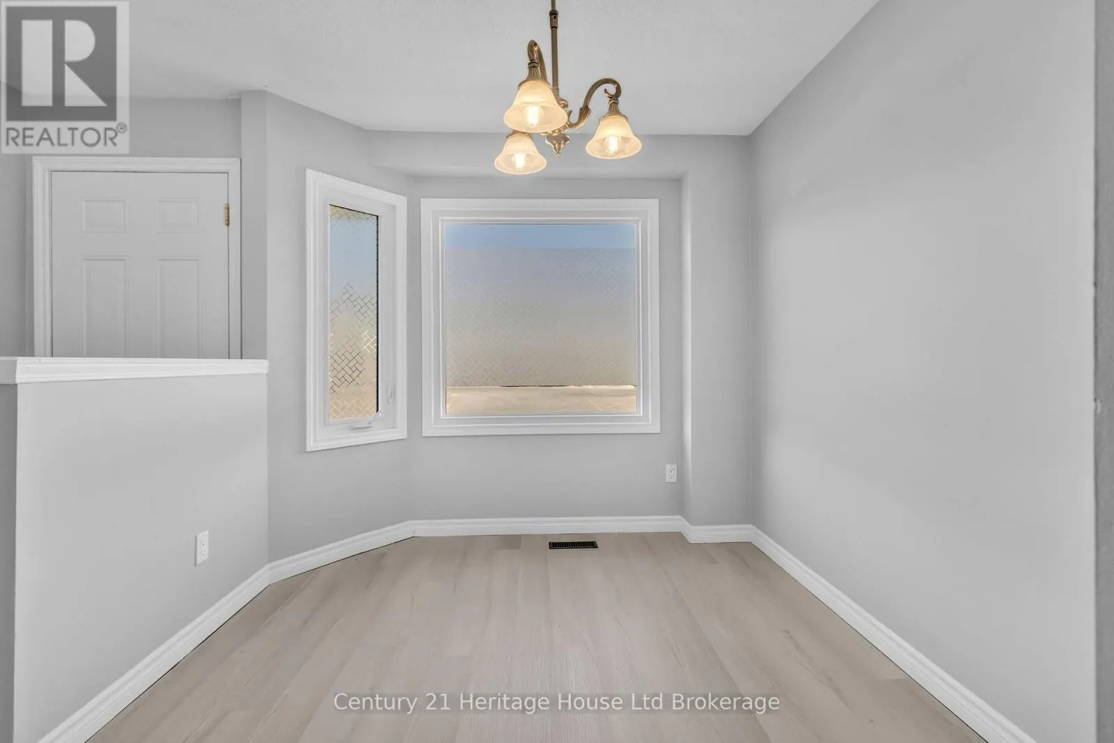 2 - 1135 NELLIS STREET #2