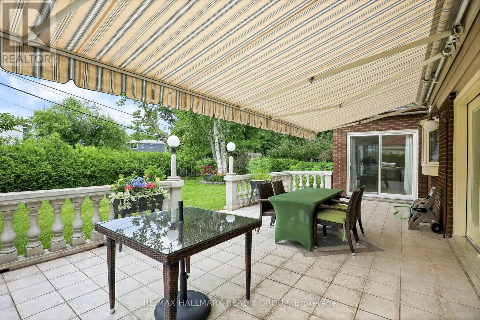 1712 PLAYFAIR DRIVE
