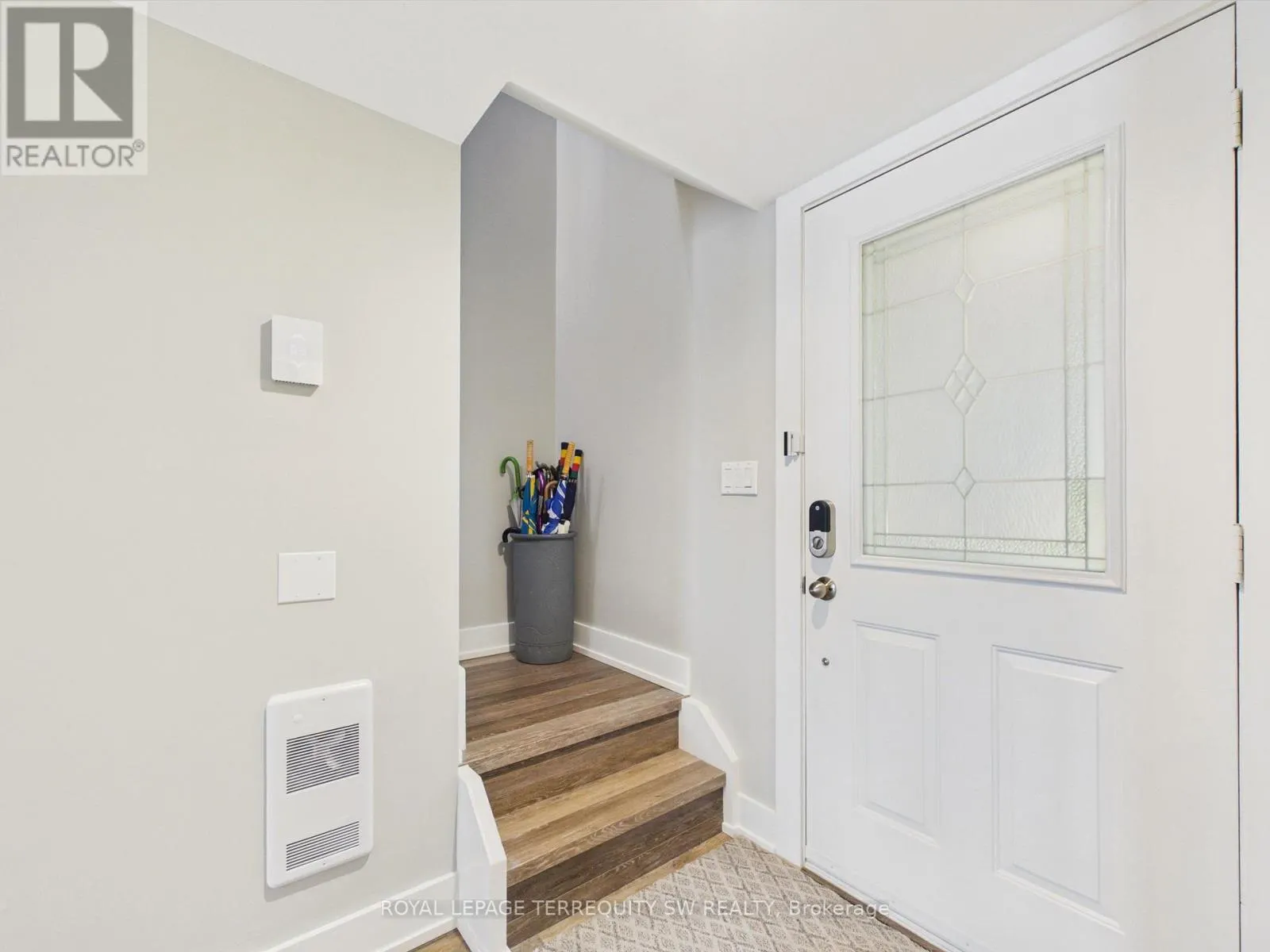 210 - 10 COVESIDE DRIVE