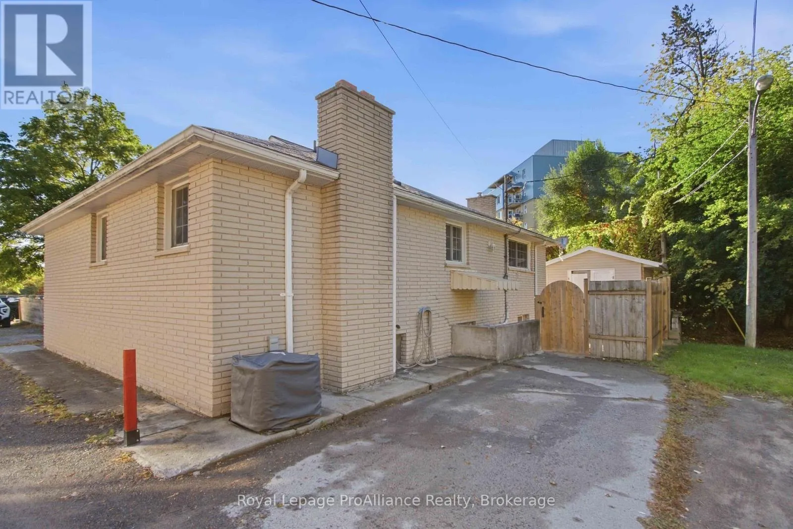 114 CATHERINE STREET