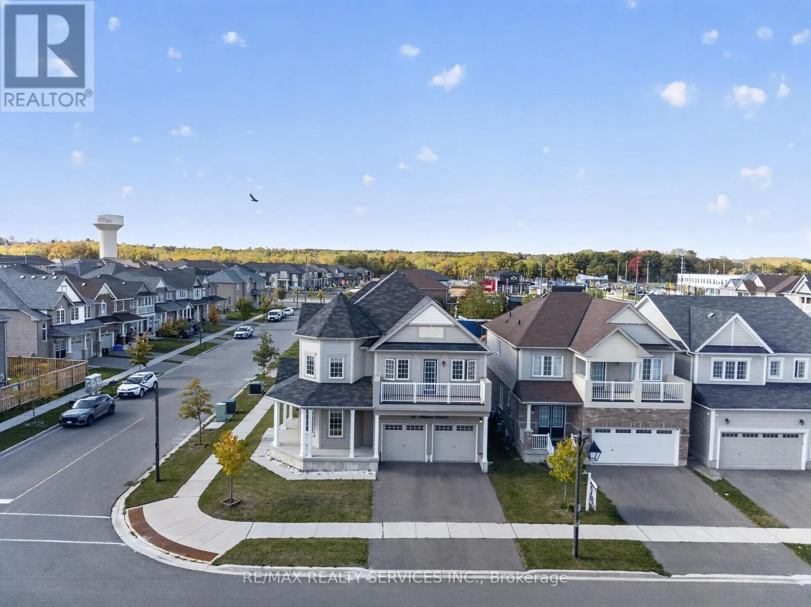 10 MUNRO CIRCLE