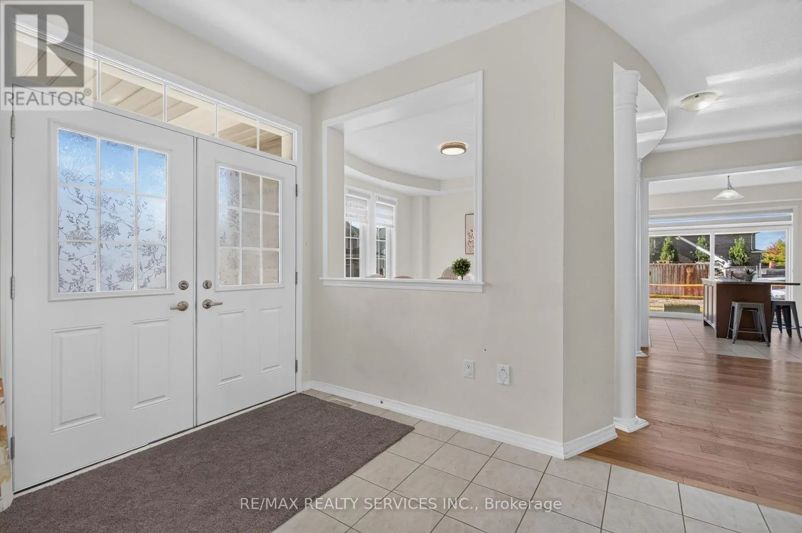 10 MUNRO CIRCLE
