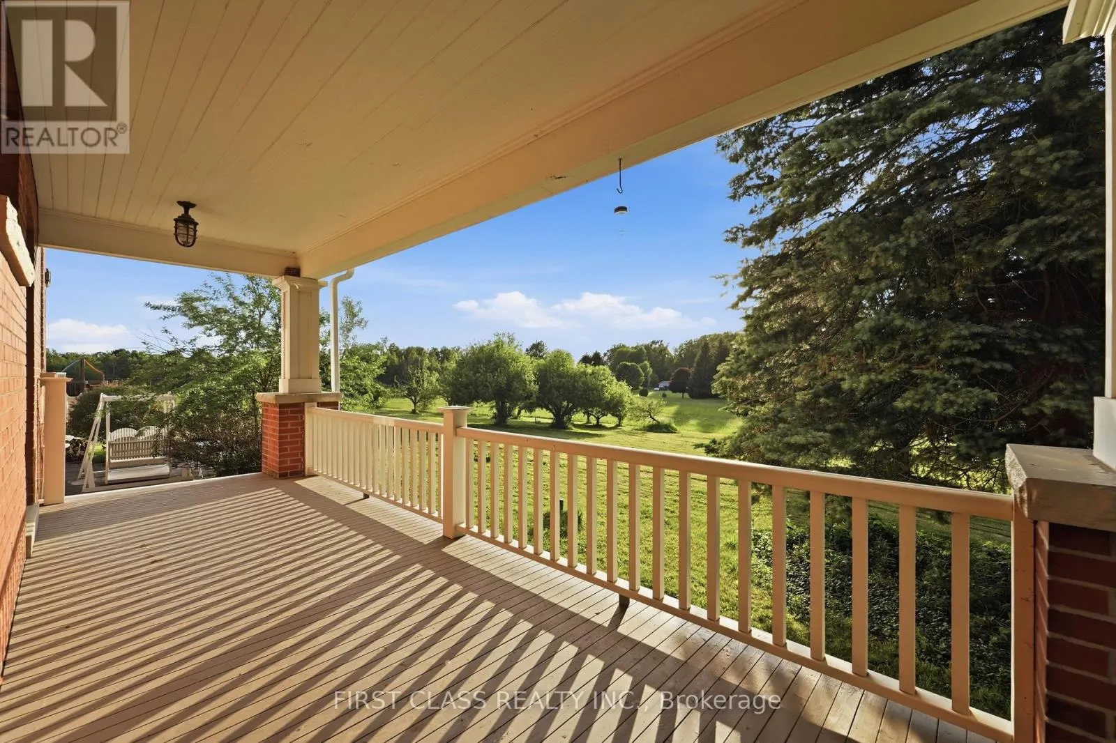 424 CONCESSION RD 8 E
