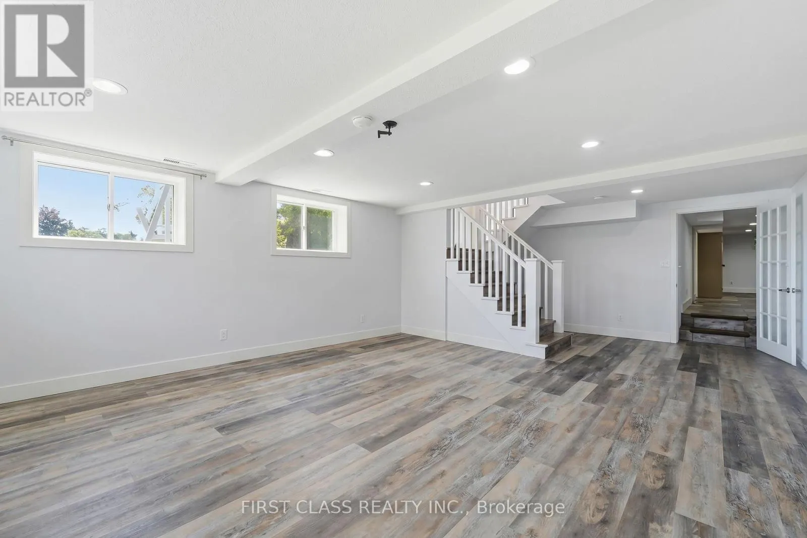 424 CONCESSION RD 8 E