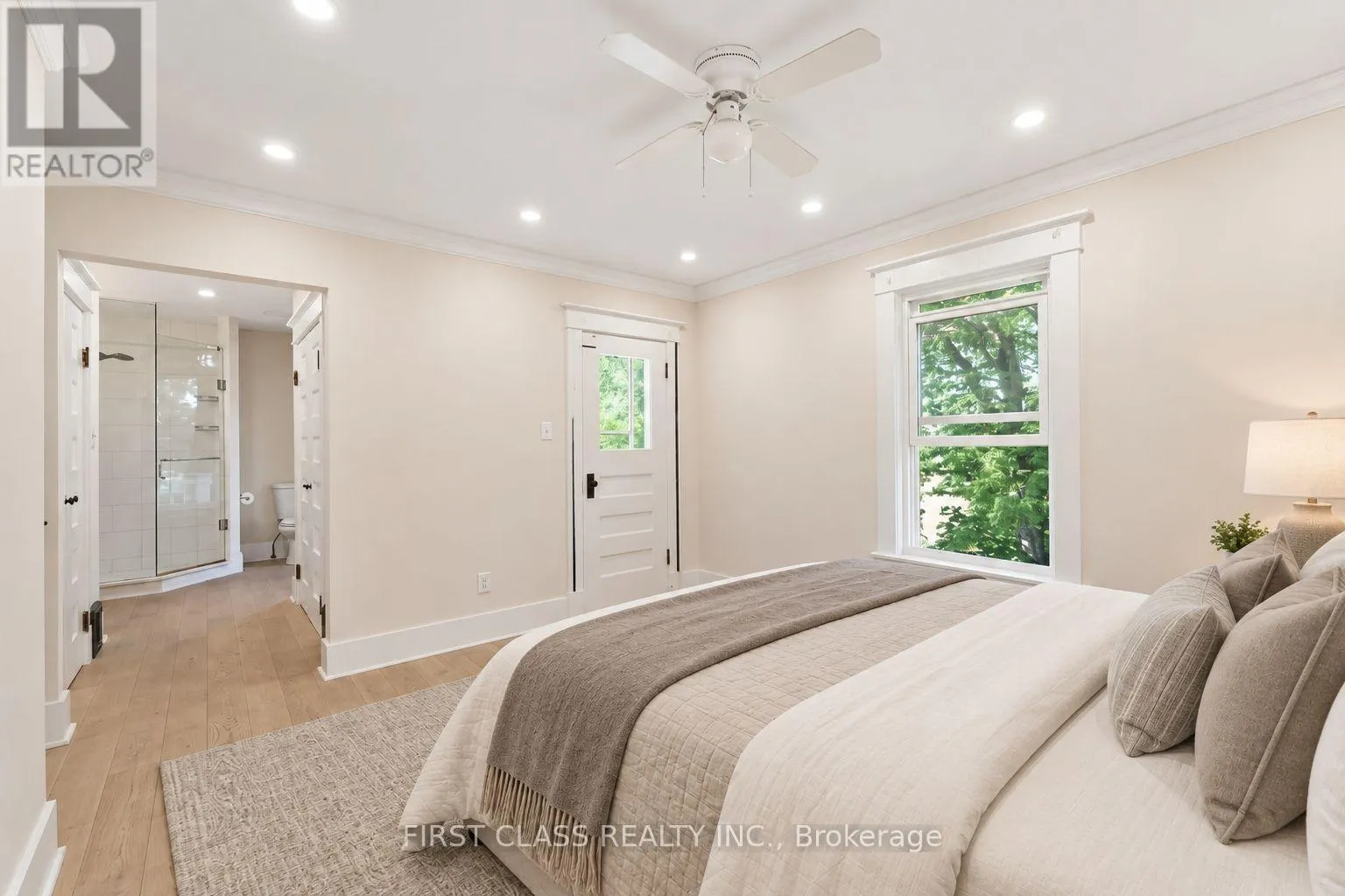 424 CONCESSION RD 8 E
