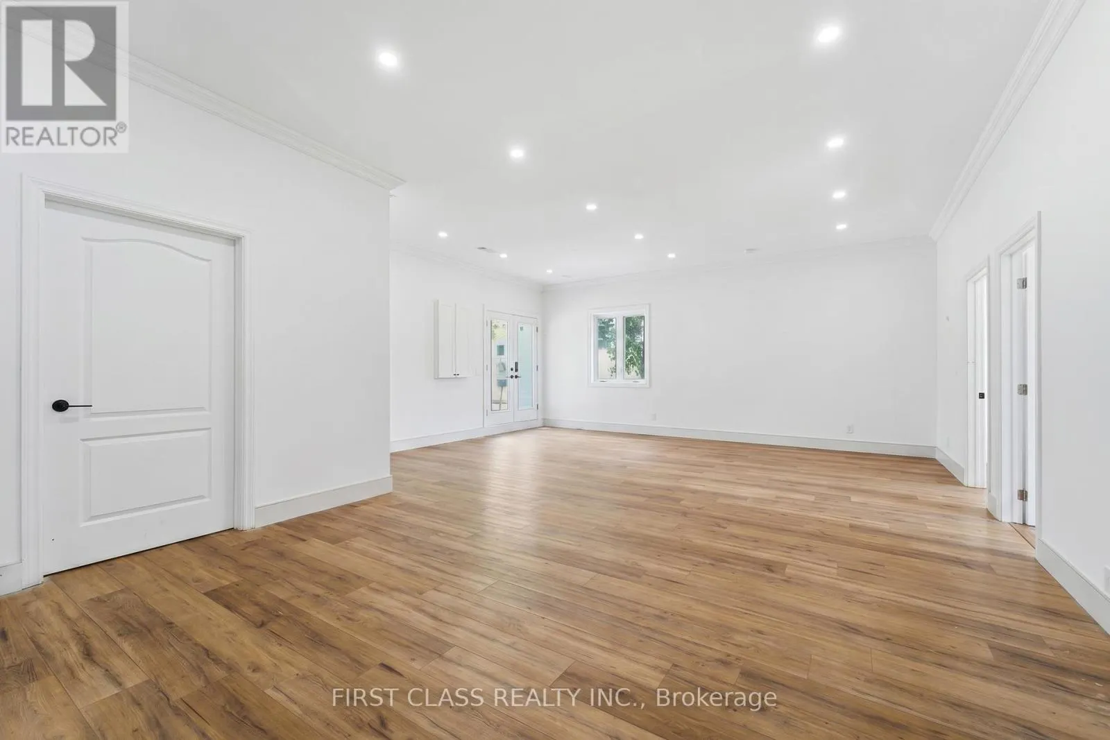 424 CONCESSION RD 8 E