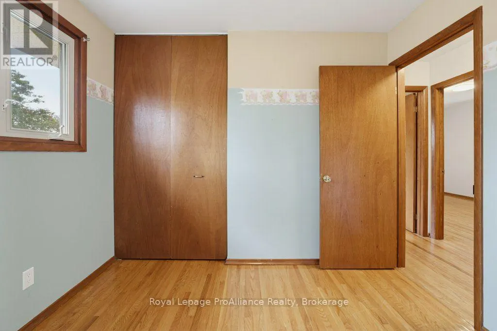 23 THORNCLIFFE DRIVE