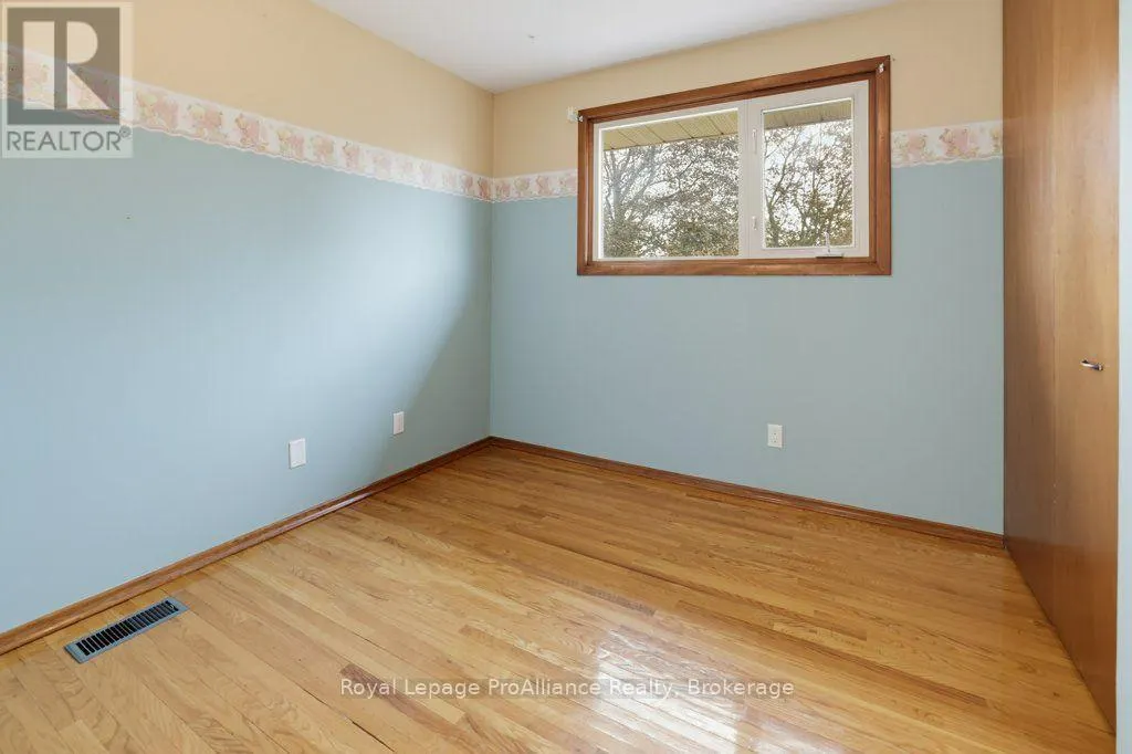 23 THORNCLIFFE DRIVE