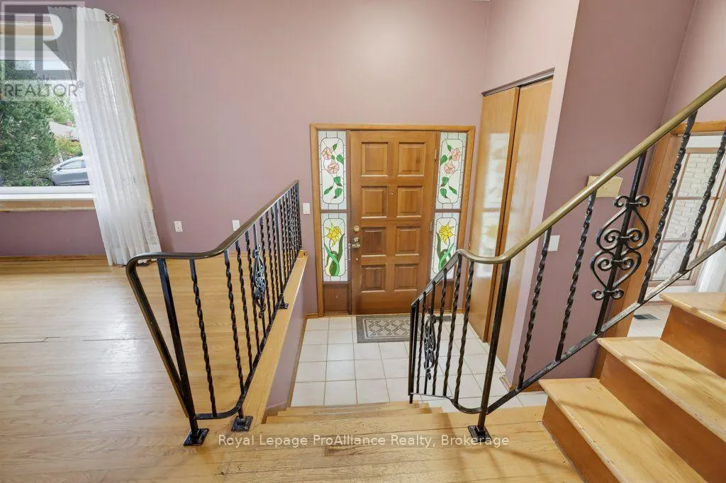 23 THORNCLIFFE DRIVE
