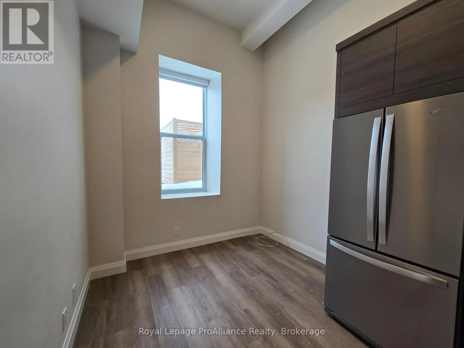 1 - 261 FRONT STREET #1