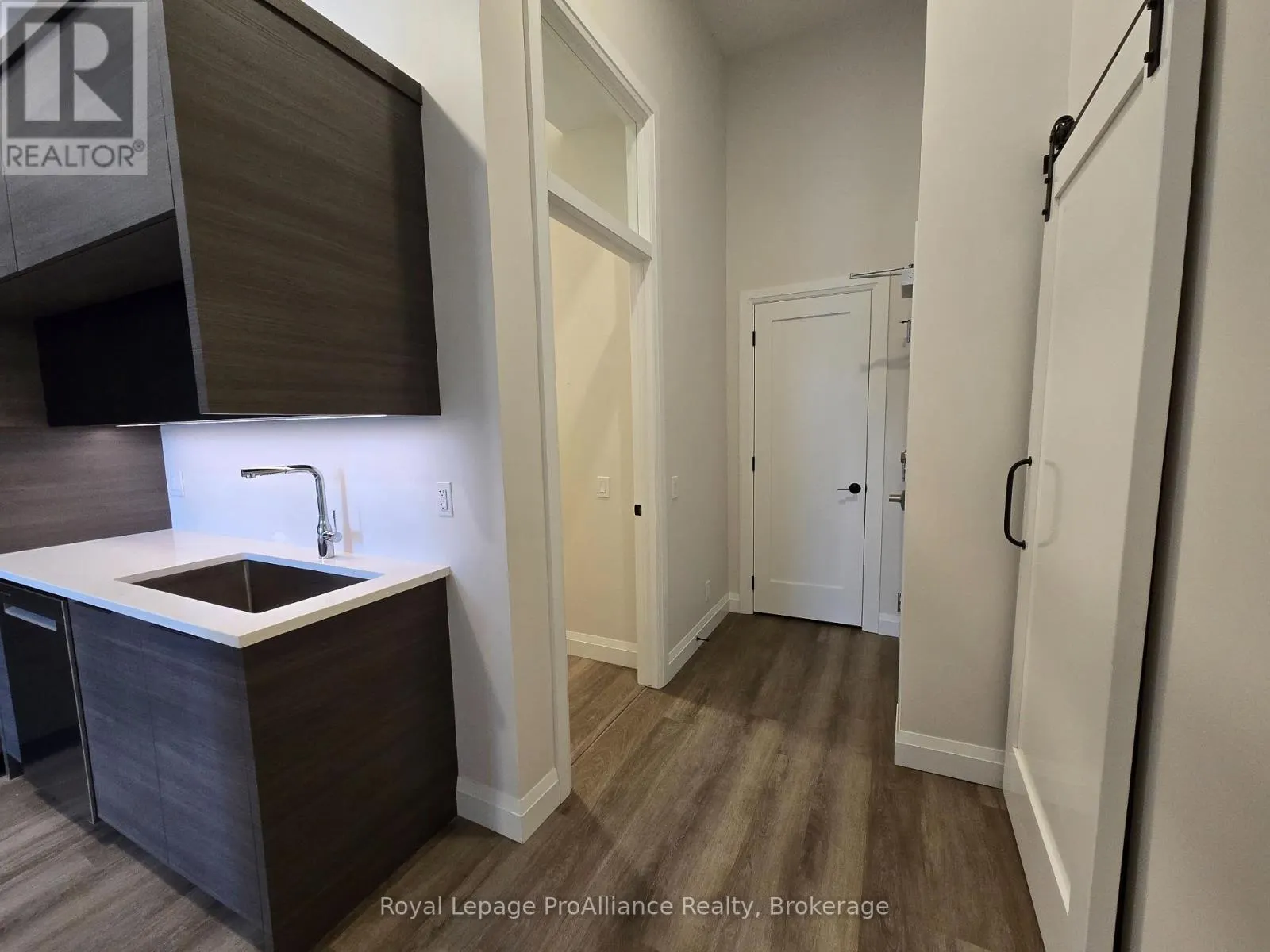 1 - 261 FRONT STREET #1