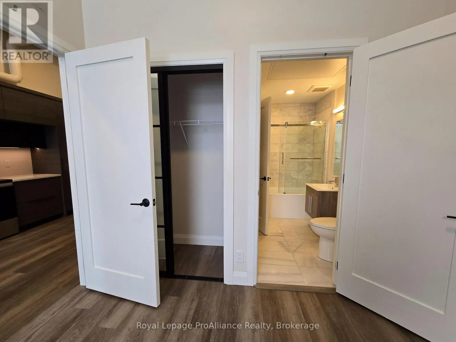 1 - 261 FRONT STREET #1