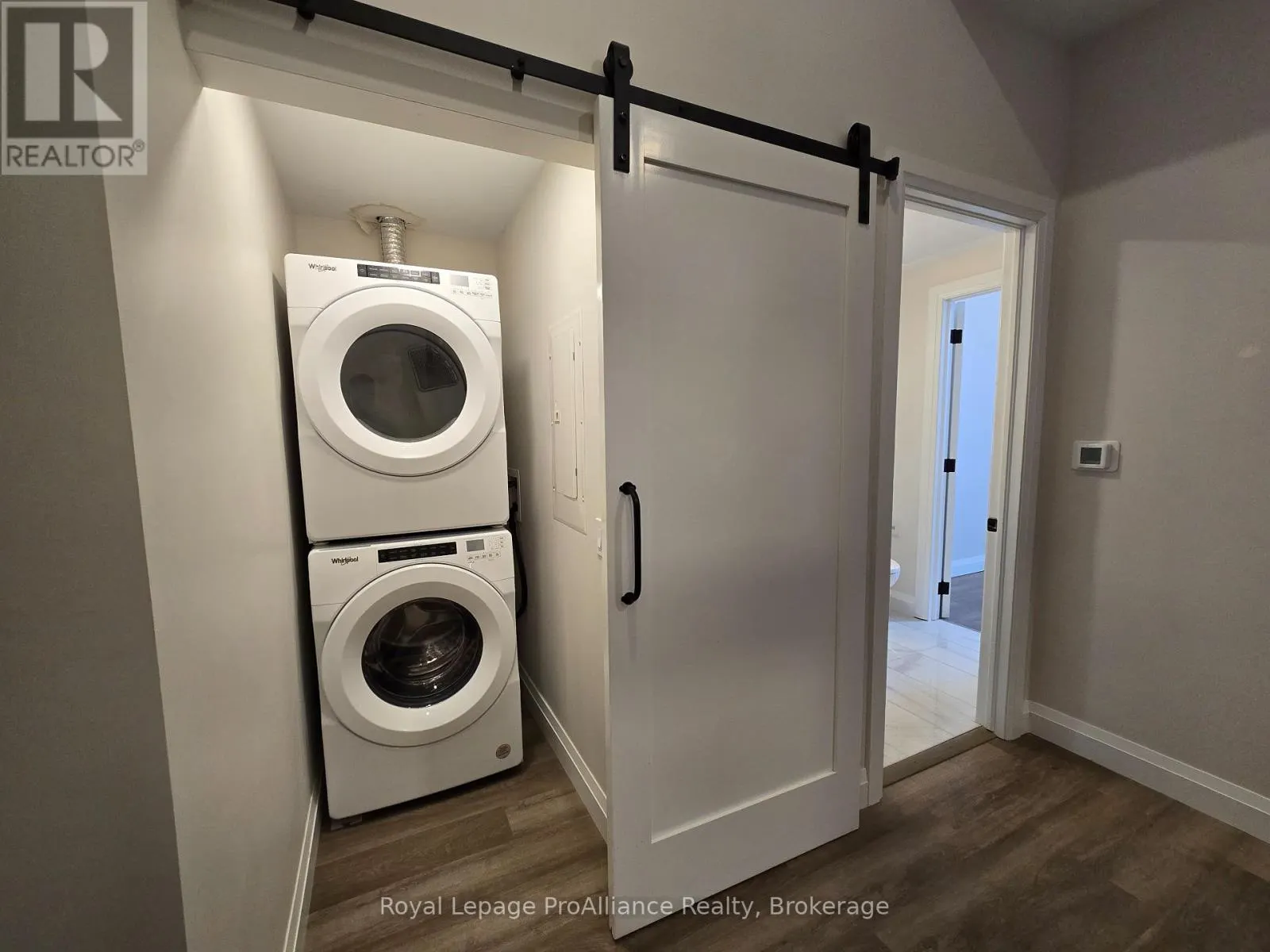 1 - 261 FRONT STREET #1