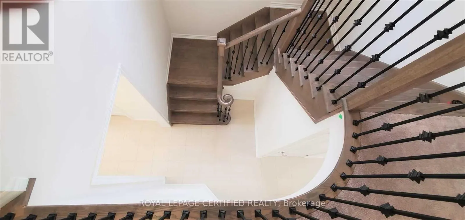 21 MUNRO CIRCLE