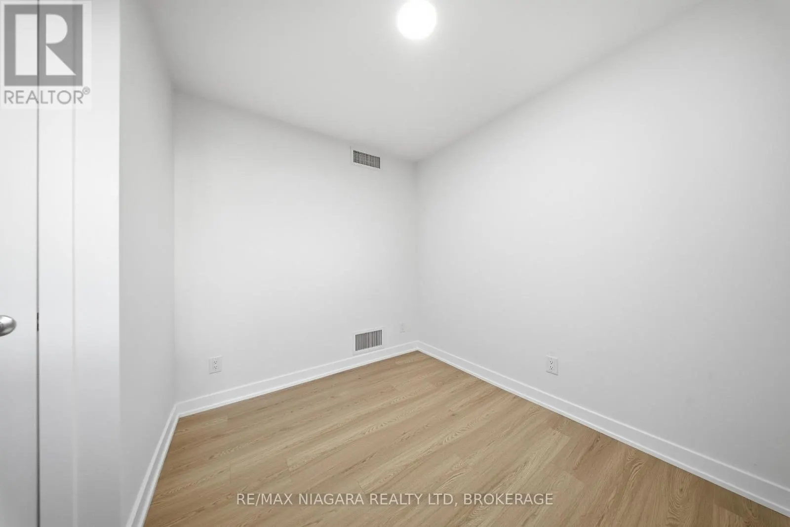 B02 - 140 CHURCH STREET #B02