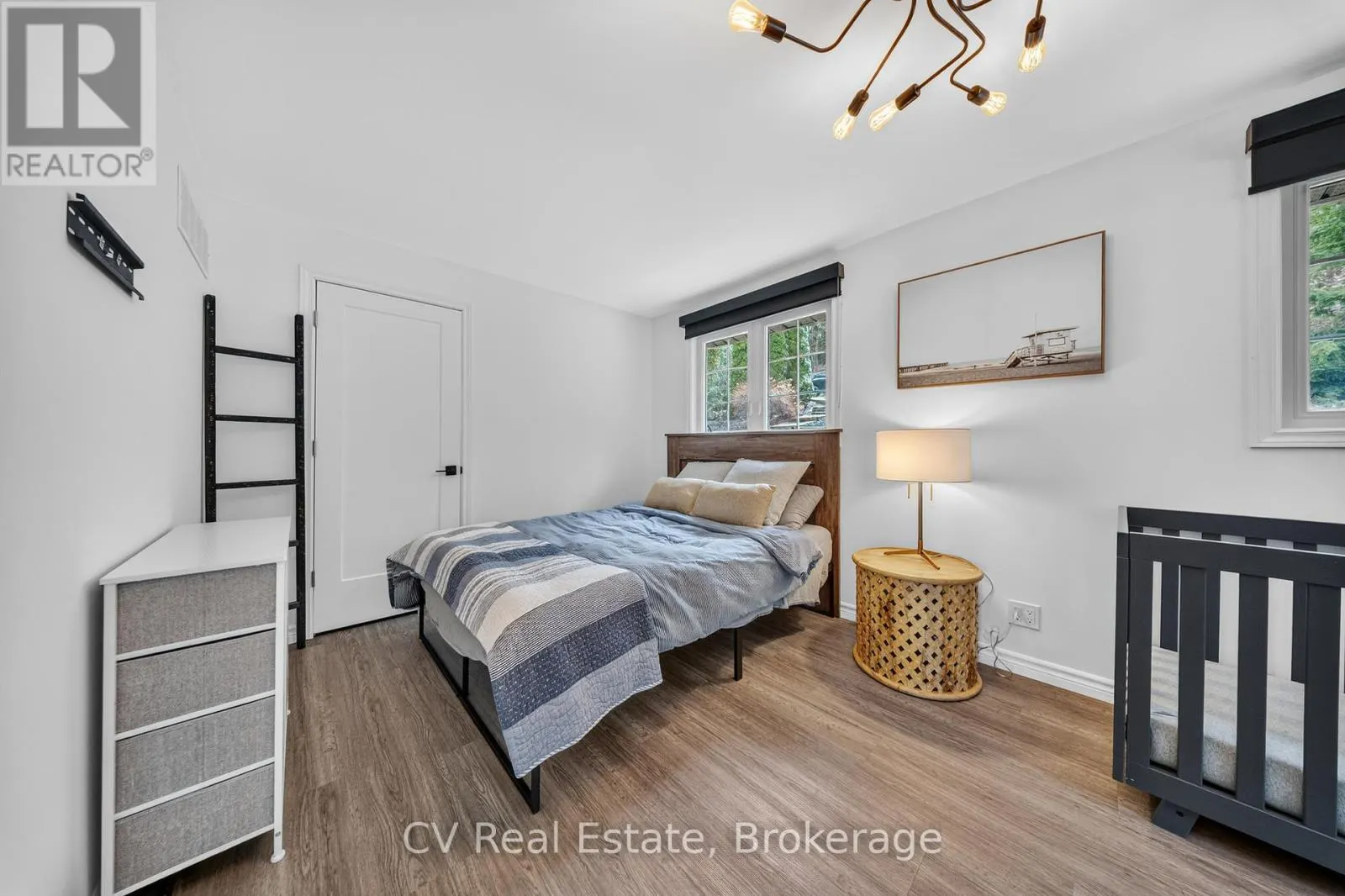 1 - 1018 GEORGINA WAY #1
