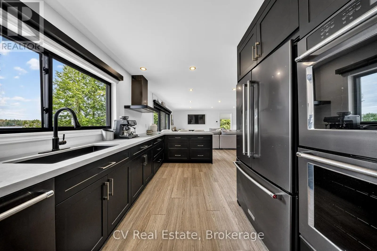 1 - 1018 GEORGINA WAY #1