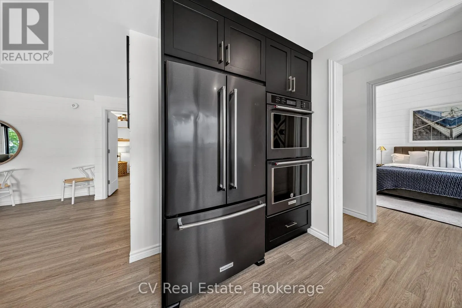 1 - 1018 GEORGINA WAY #1
