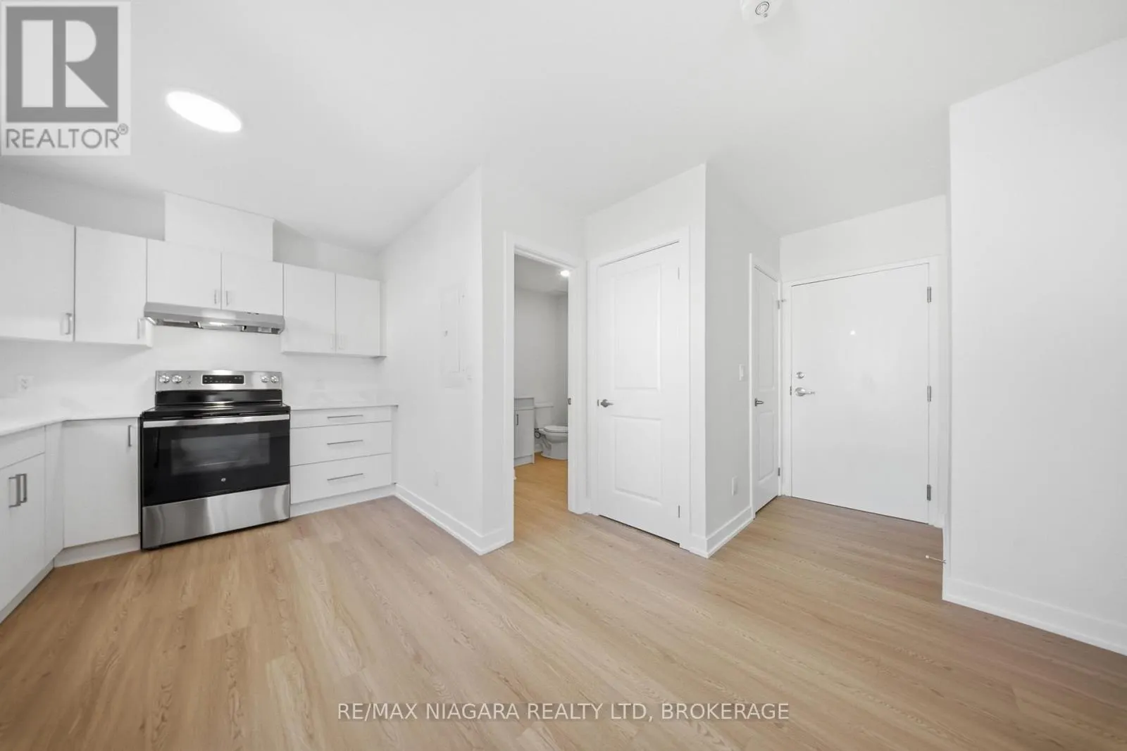 204 - 140 CHURCH STREET #204