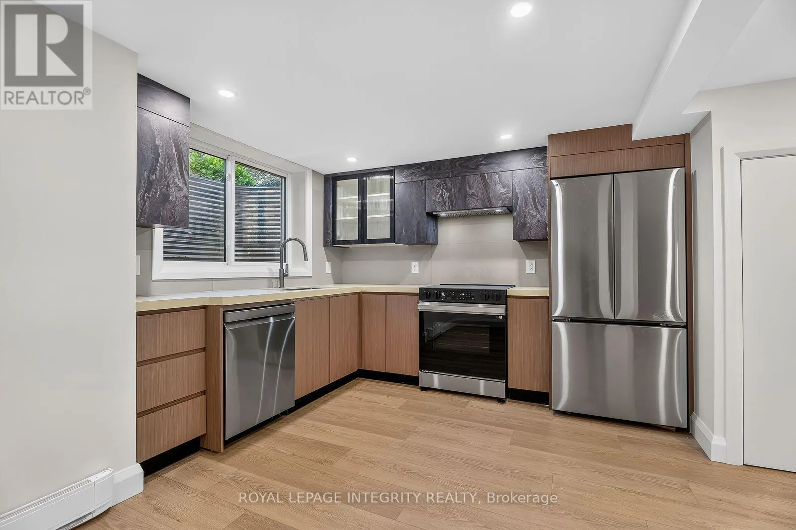 A - 775 KINGFISHER CRESCENT