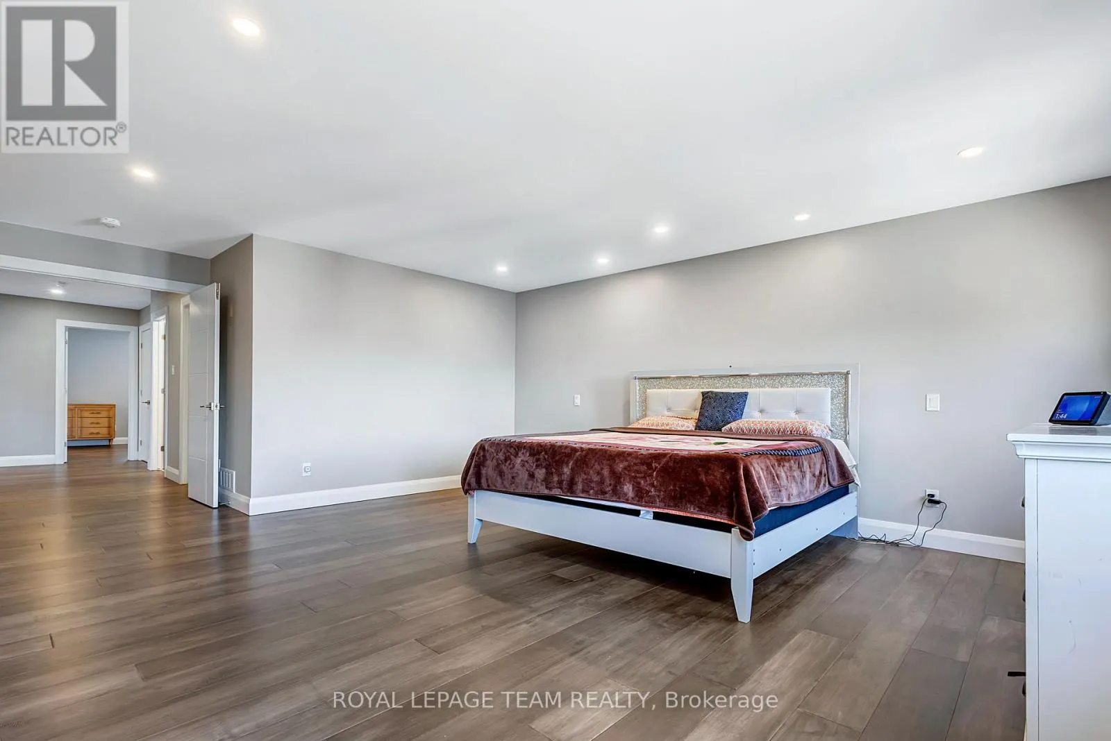 348 ABBEYDALE CIRCLE