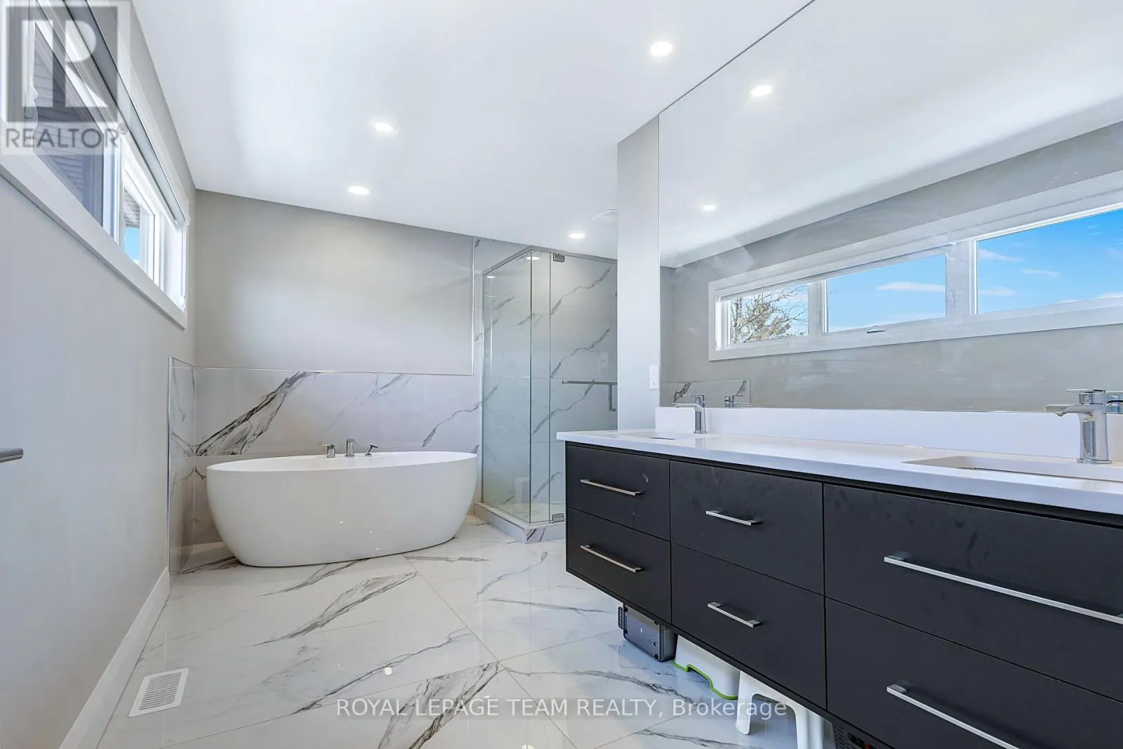 348 ABBEYDALE CIRCLE