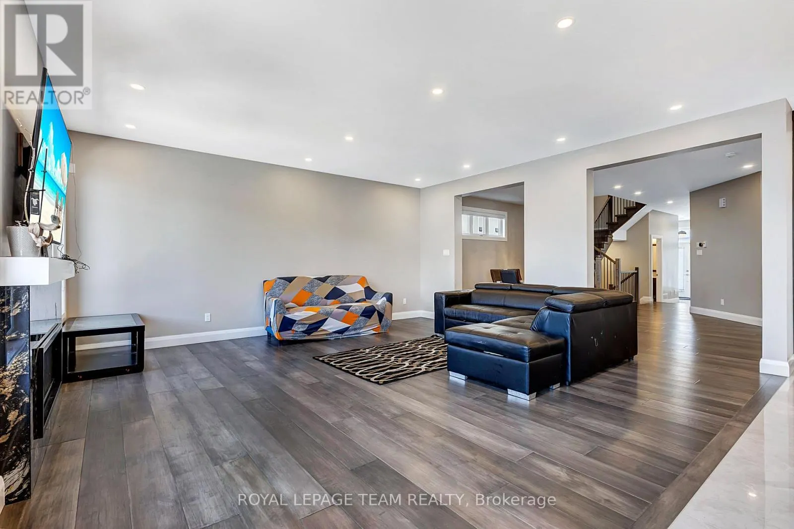 348 ABBEYDALE CIRCLE