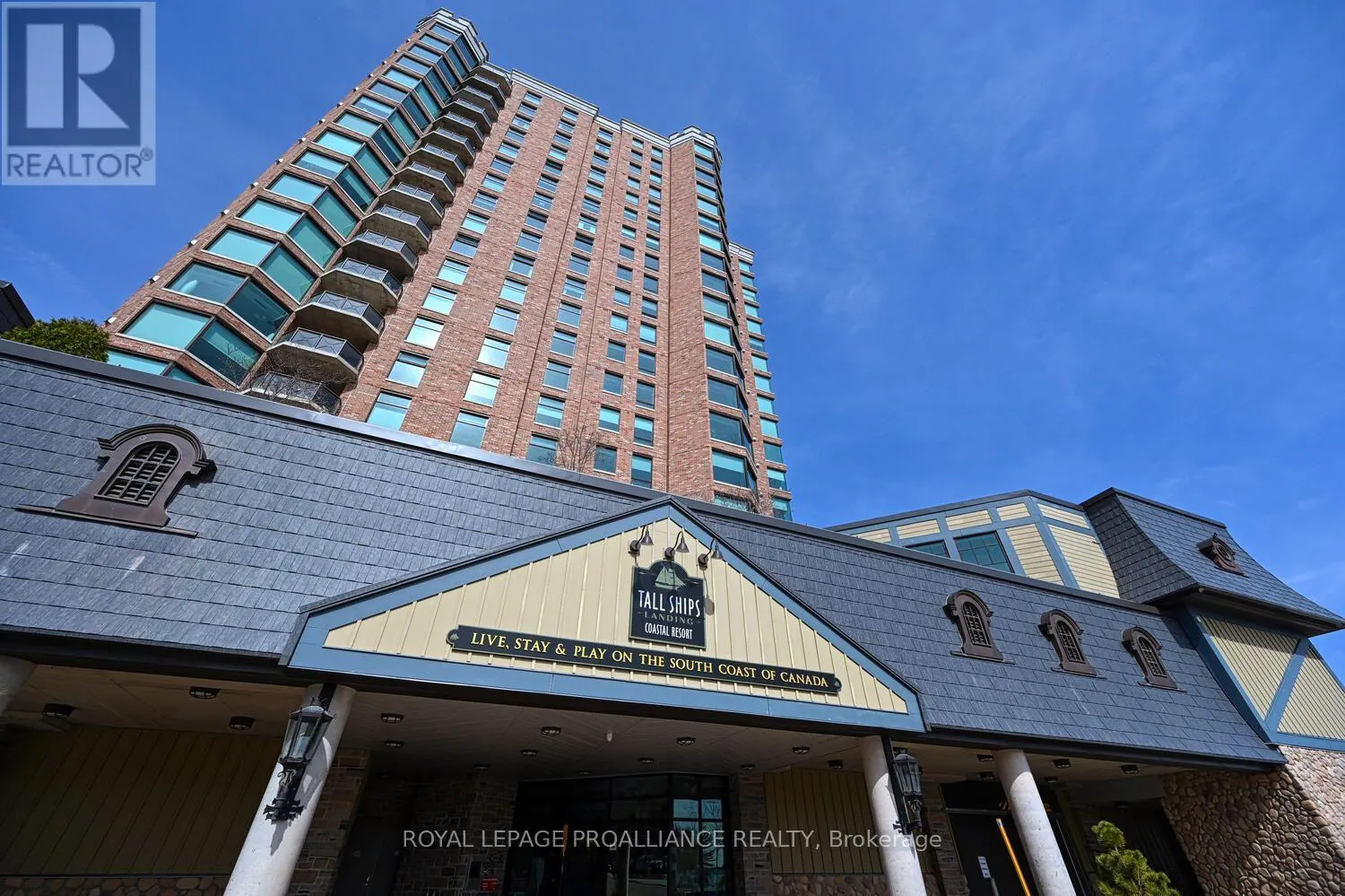 1004 - 15 ST ANDREW STREET E